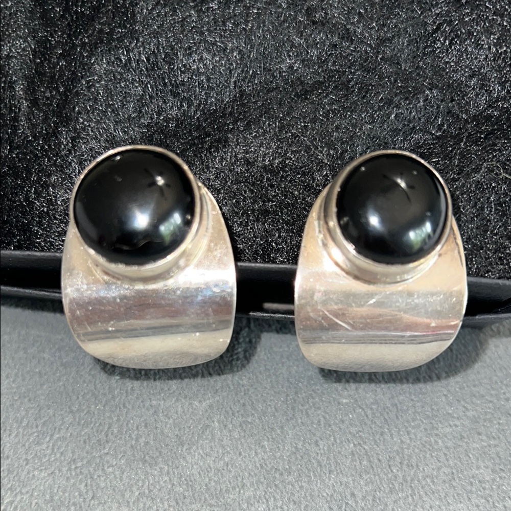 Vintage Mexico Taxco TC-140 Sterling Silver 925 Onyx Clip Earrings
